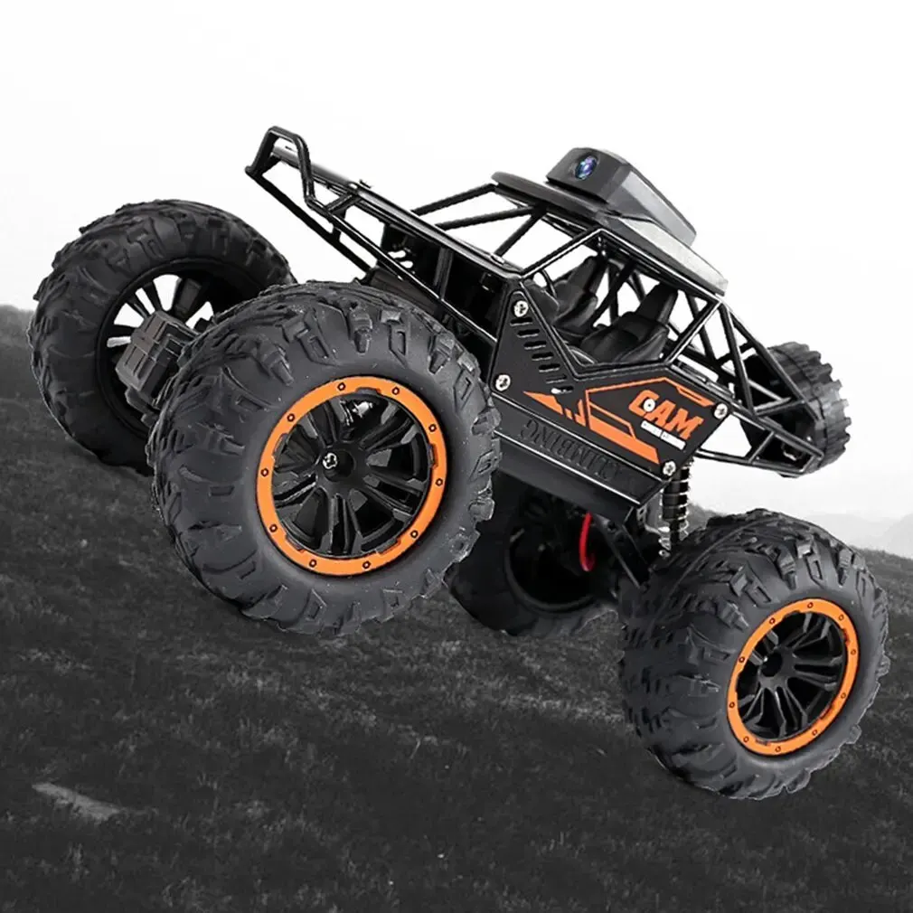 Voiture RC cascadeuse robuste conçue pour le franchissement de terrain, équipée d'un châssis résistant et de pneus tout-terrain - disponible sur véhicule-rc.store